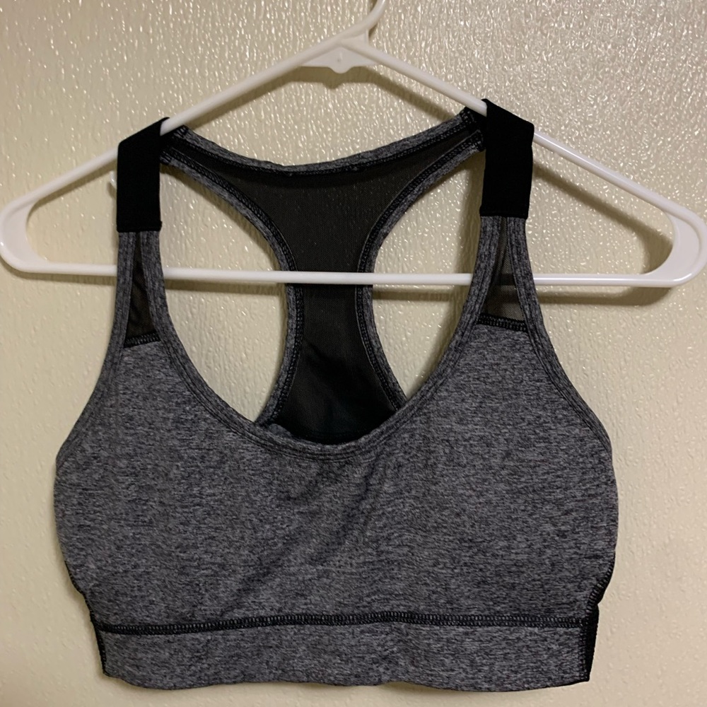Sports bra